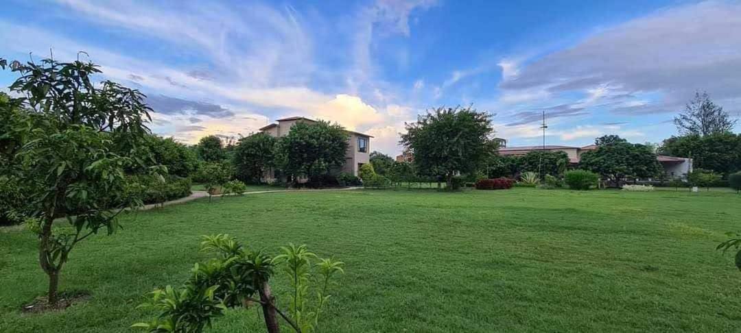 Sunday Alaya Corbett Villa Ramnagar  Luaran gambar
